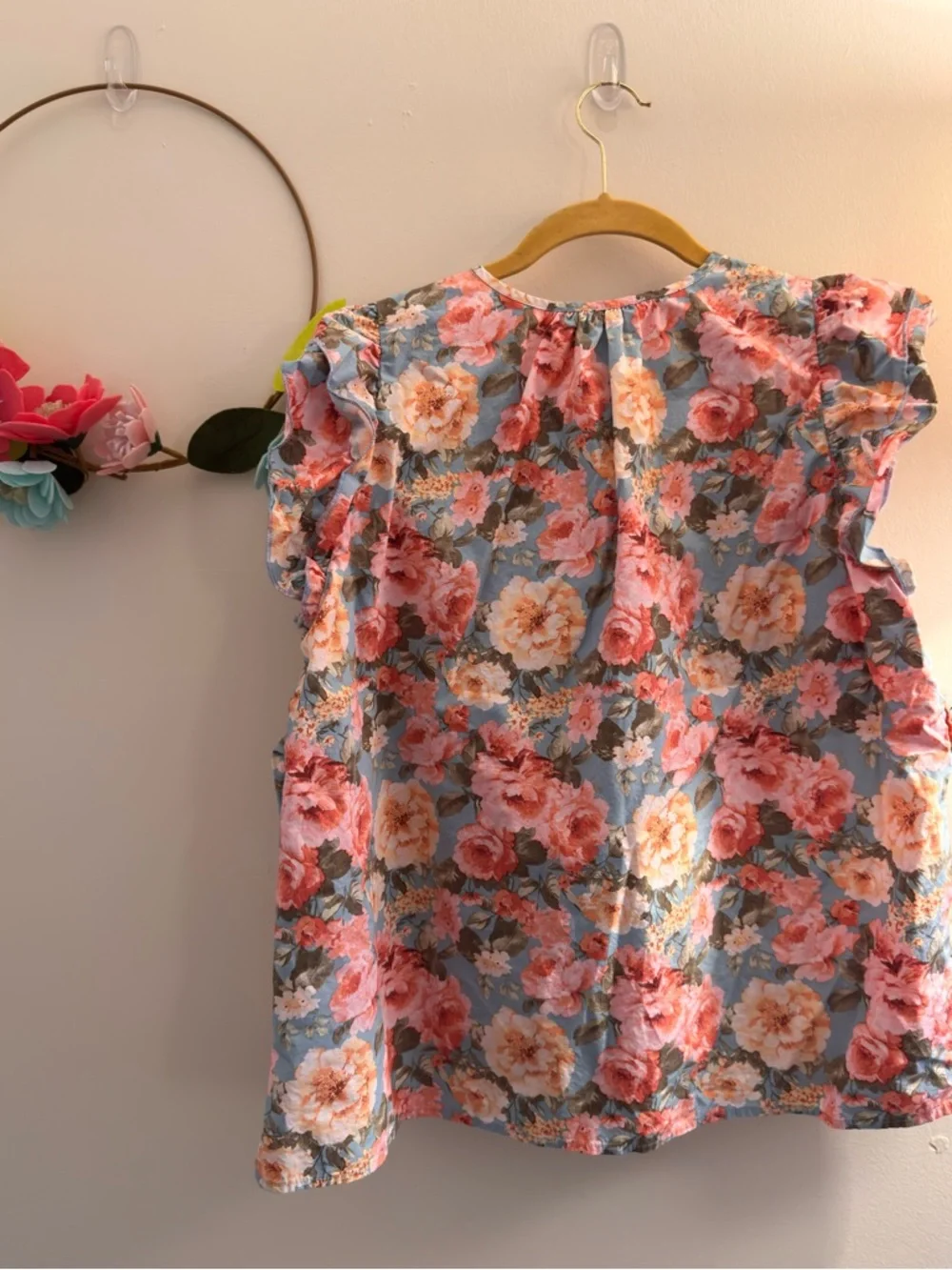 Floral Ruffle Shirt - Picture 3 of 7
